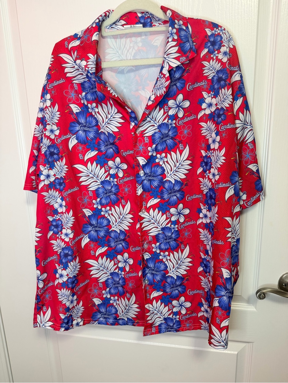 St. Louis Cardinals Men's Red Floral Short-Sleeve Button-Up Shirt